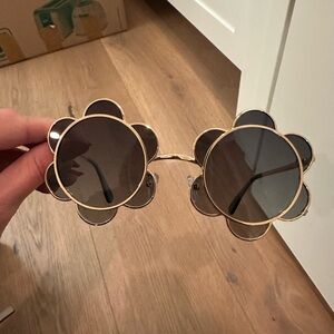 Lele Sadoughi Sunflower Sunglasses - never worn!